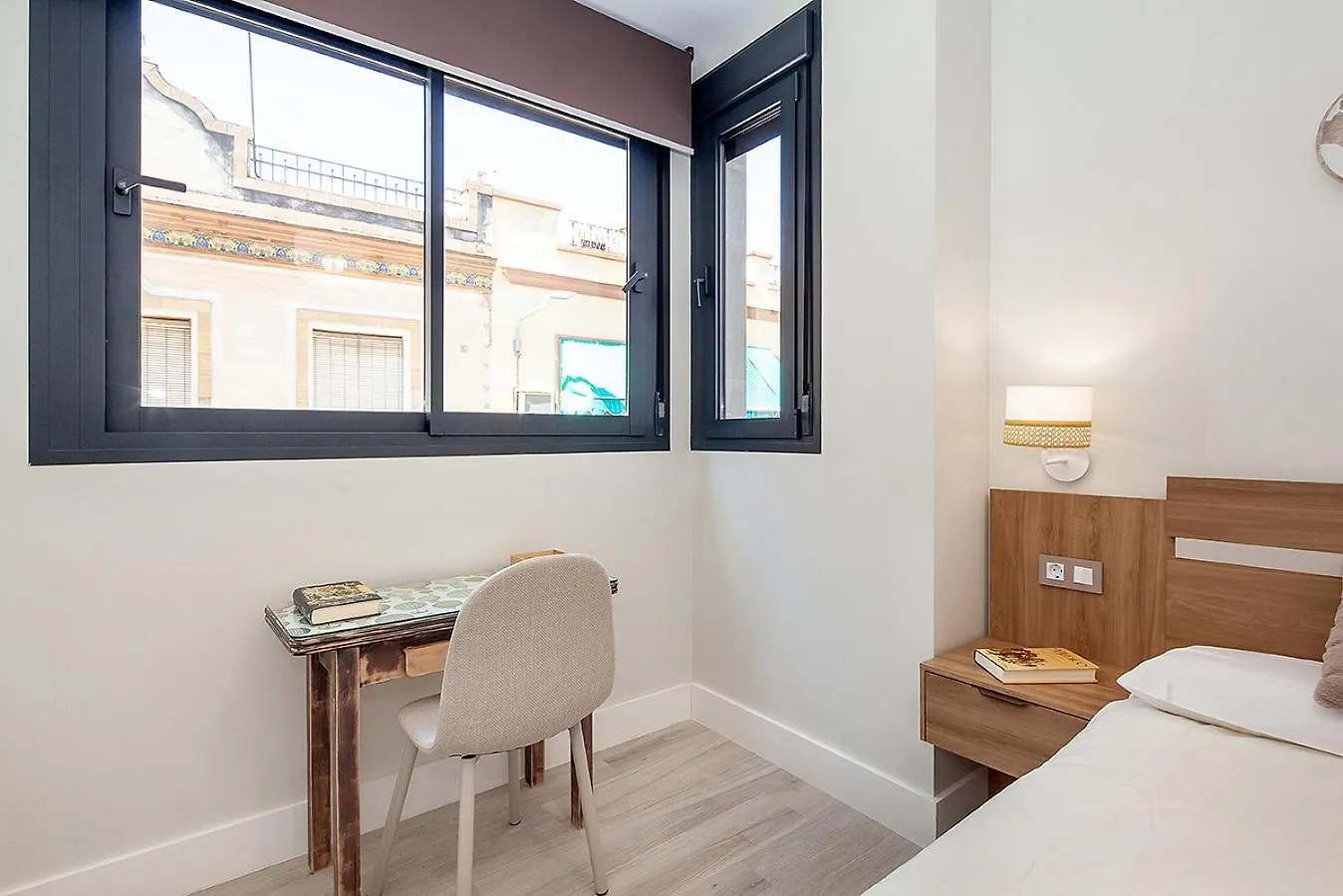 Stunning Apartment In Nervion Seville Spain
